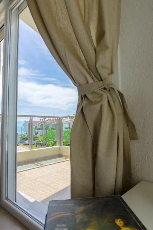 Luxurious Seaside Vacation Home Nikiti  Dış mekan fotoğraf